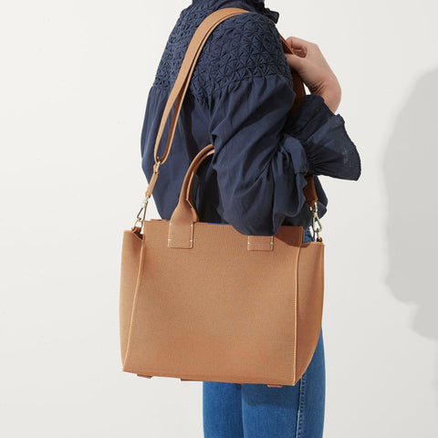 The Handbag - Sienna Brown