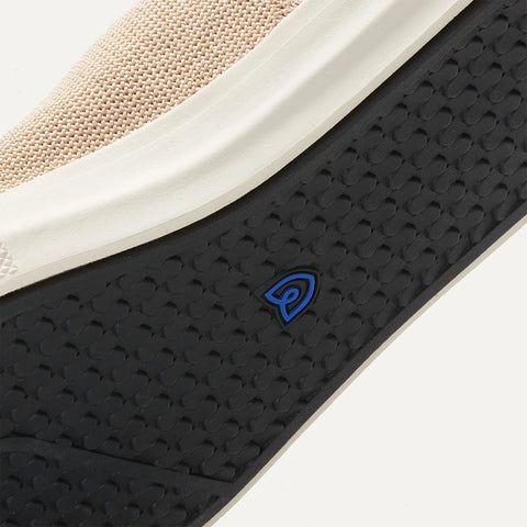 The Women's RS02 Sneaker - Wheat