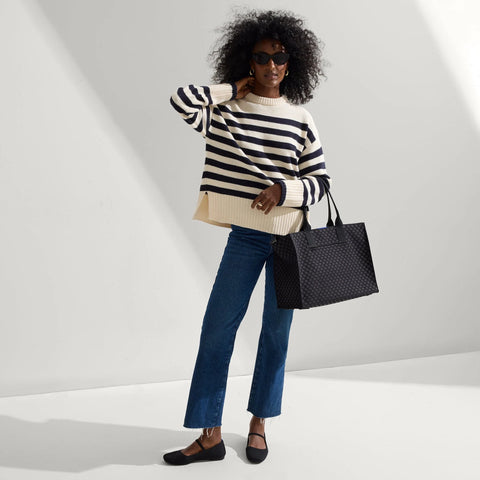 The Classic Tote - Black Sand