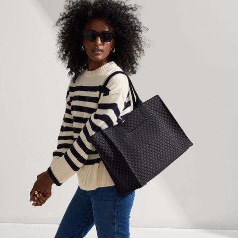 The Classic Tote - Black Sand