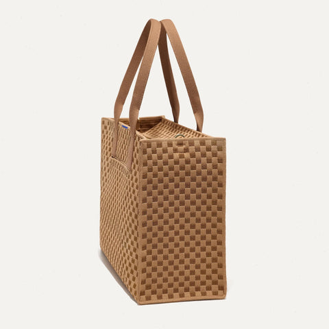 The Classic Tote - Hazelnut