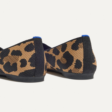 The Max Square - Amber Cat