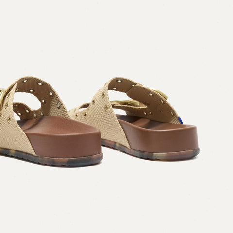 The Buckle Slide - Eyelet Wheat